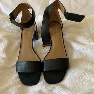 Franco Sarto low heeled black shoes